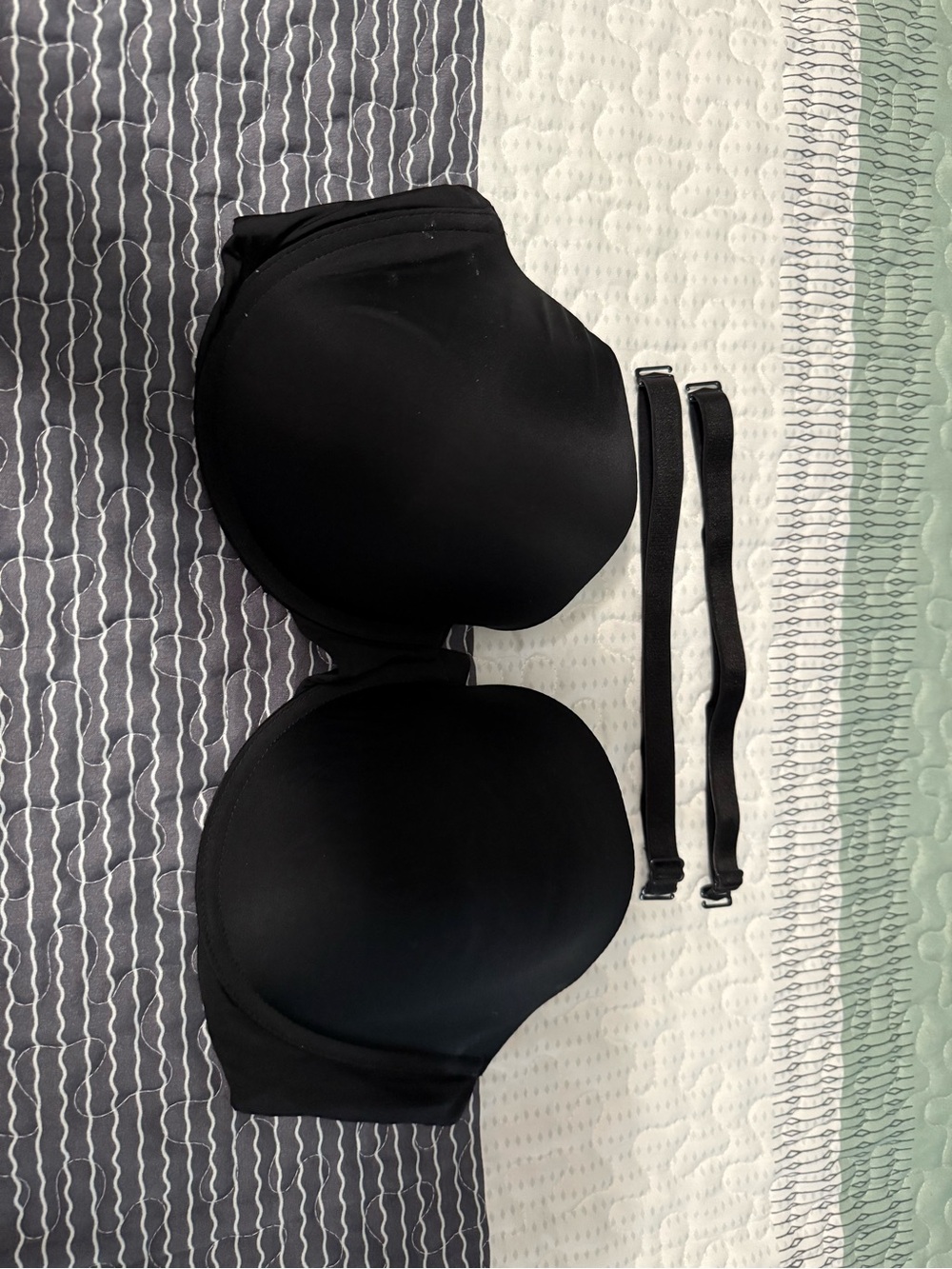 Victoria's Secret Black Molded Strapless Bra with Removable Straps